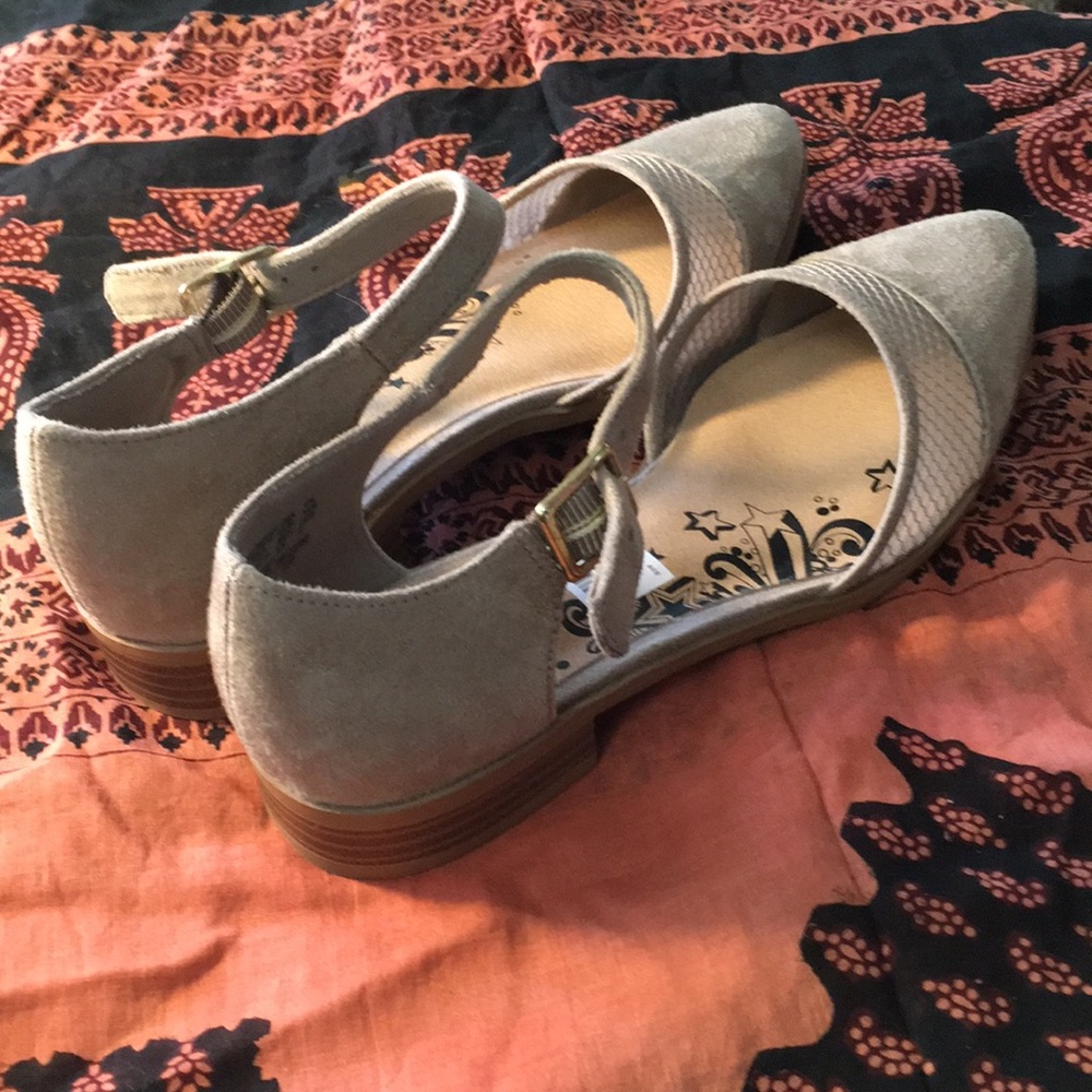 Brash shoes